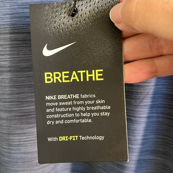 NWT Nike Size L Men’s Dri-fit quarter zip Blue - Picture 2 of 5